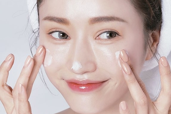 HOT] Top 5 kem dưỡng ẩm cho da mặt và toàn thân tốt nhất hiện nay