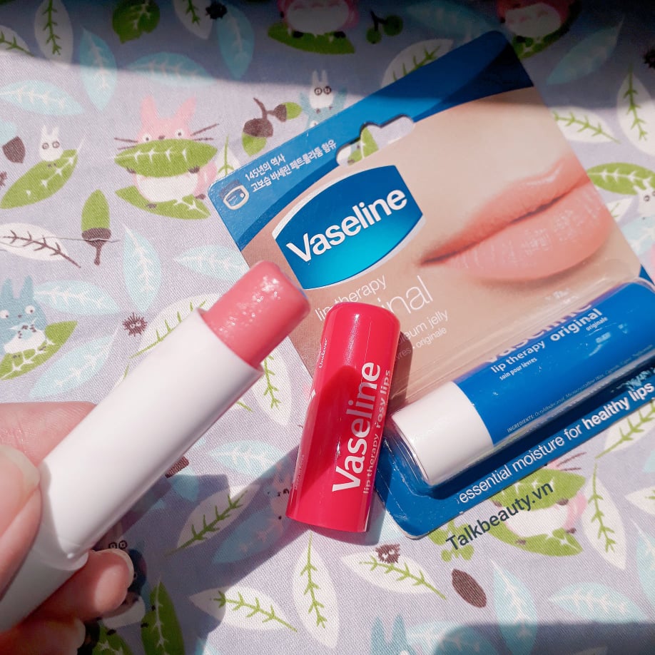 Vaseline dưỡng môi có tốt không