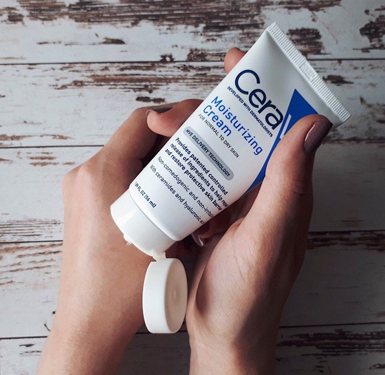 kem dưỡng ẩm dành cho người lười