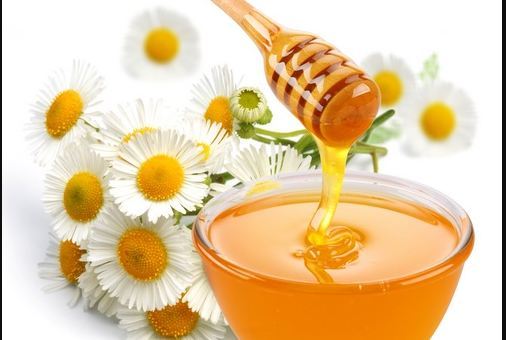Dù là dùng để đẹp da hay dài lông mi cũng nên sử dụng mật ong nguyên chất để đạt hiệu quả tốt nhất